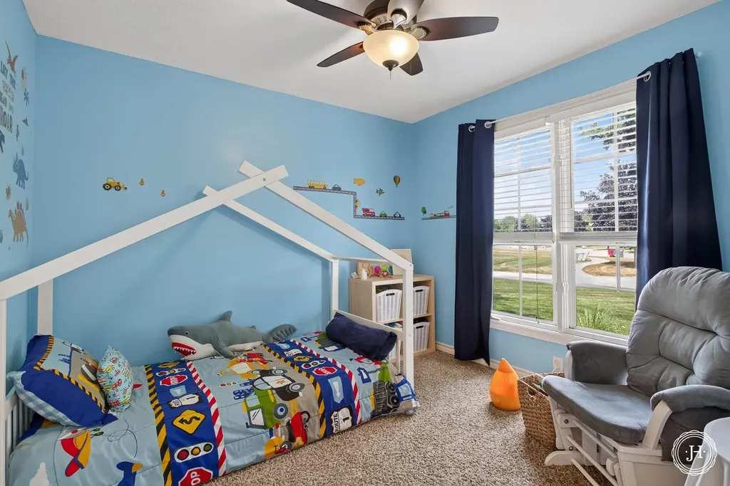 953 Sunset Hills Court NW Walker City MI 49534