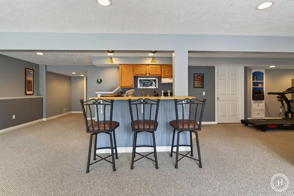 953 Sunset Hills Court NW Walker City MI 49534