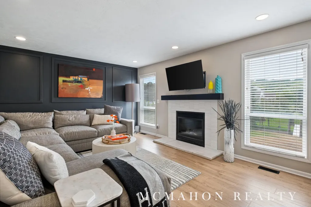 1175 Dogwood Meadows Drive SE Ada Township MI 49301