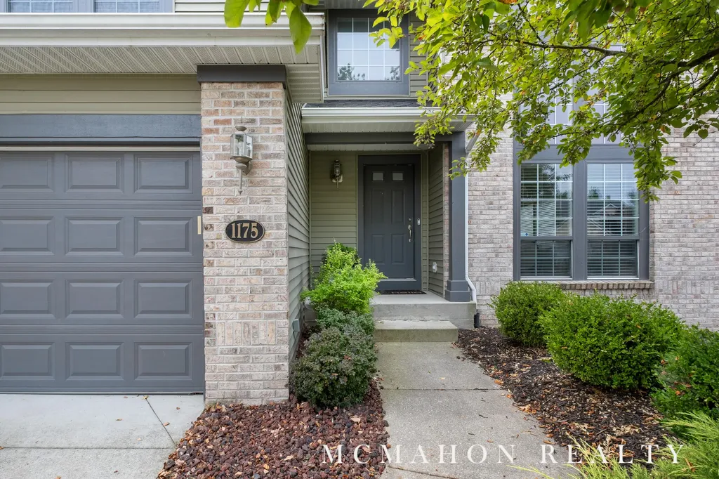 1175 Dogwood Meadows Drive SE Ada Township MI 49301