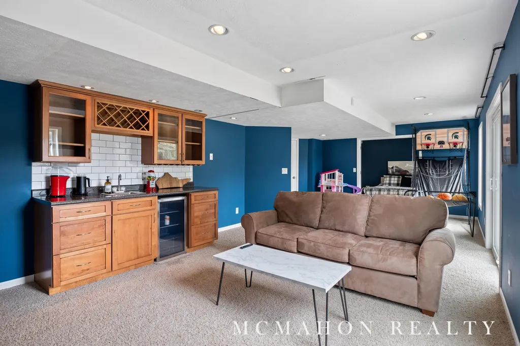 1175 Dogwood Meadows Drive SE Ada Township MI 49301