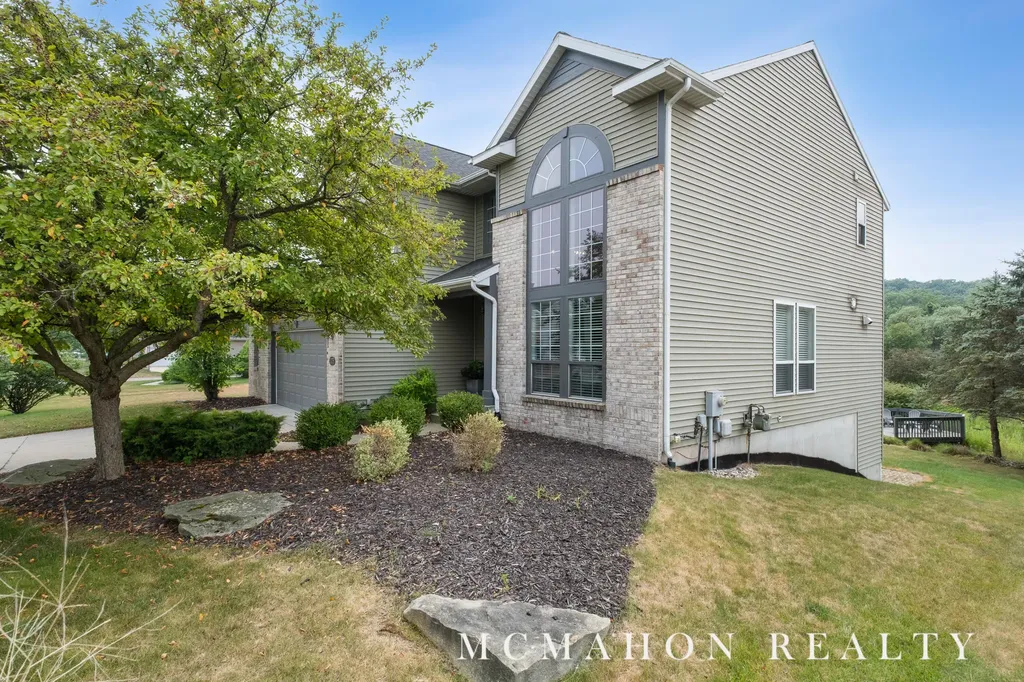 1175 Dogwood Meadows Drive SE Ada Township MI 49301