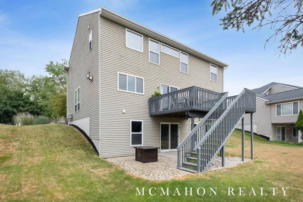1175 Dogwood Meadows Drive SE Ada Township MI 49301