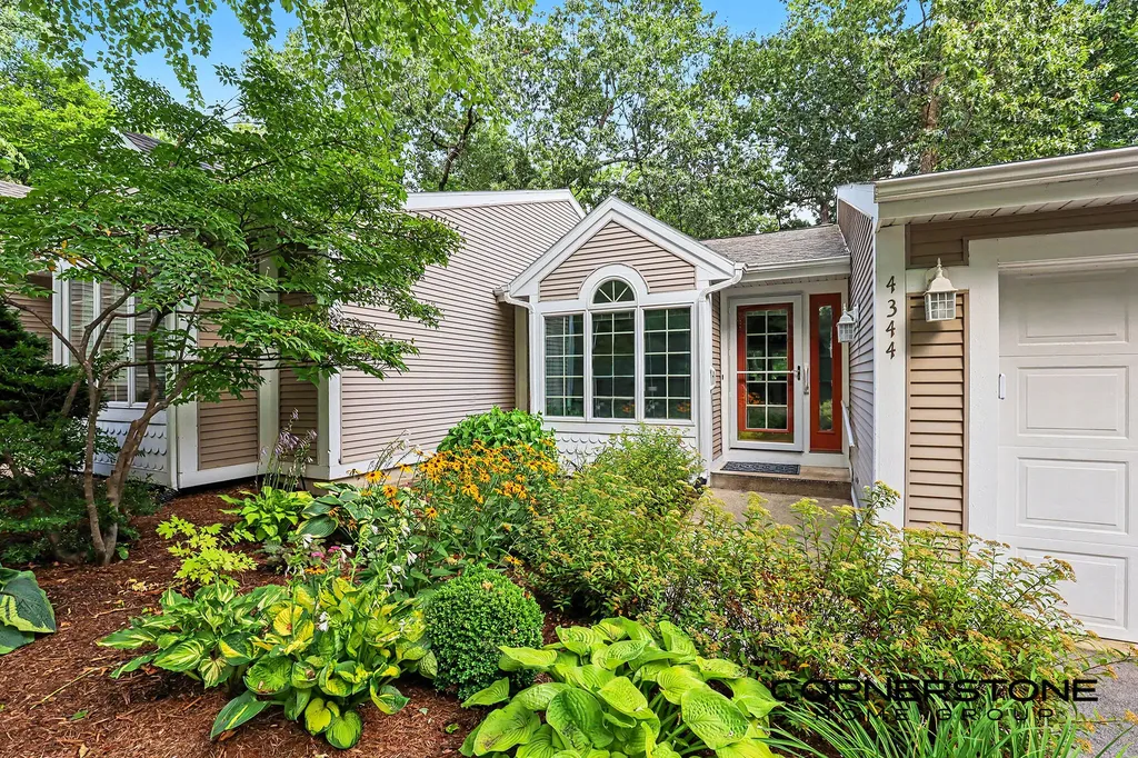 4344 Valley Rim Drive NE Plainfield Charter Township MI 49525