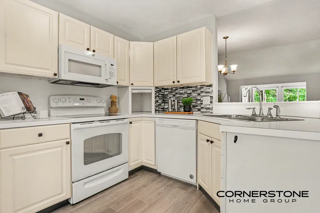 4344 Valley Rim Drive NE Plainfield Charter Township MI 49525