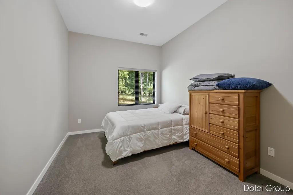 1978 Oak Hollow Road NW Grand Rapids City MI 49504
