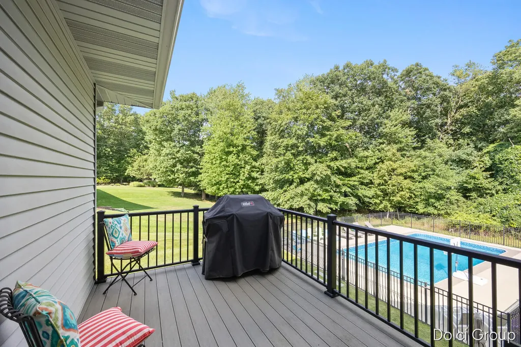 1978 Oak Hollow Road NW Grand Rapids City MI 49504