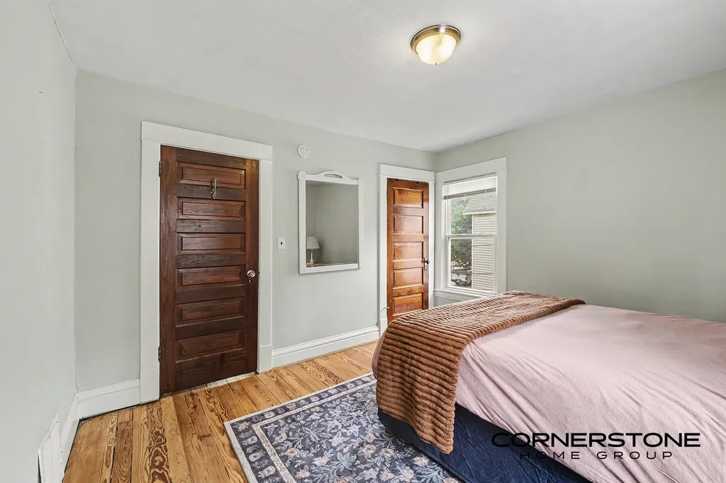 940 Chatham Street NW Grand Rapids City MI 49504