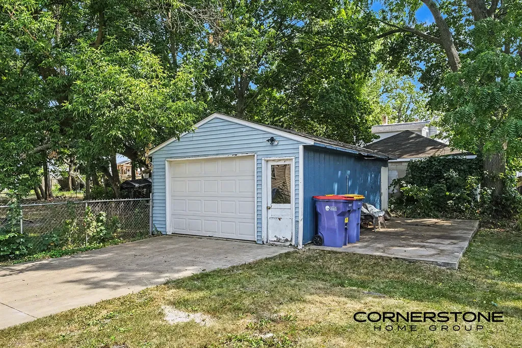 940 Chatham Street NW Grand Rapids City MI 49504