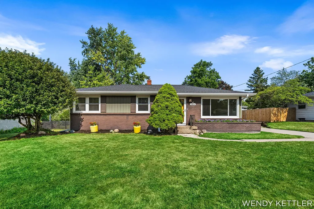 3404 Fuller Avenue SE Grand Rapids City MI 49508