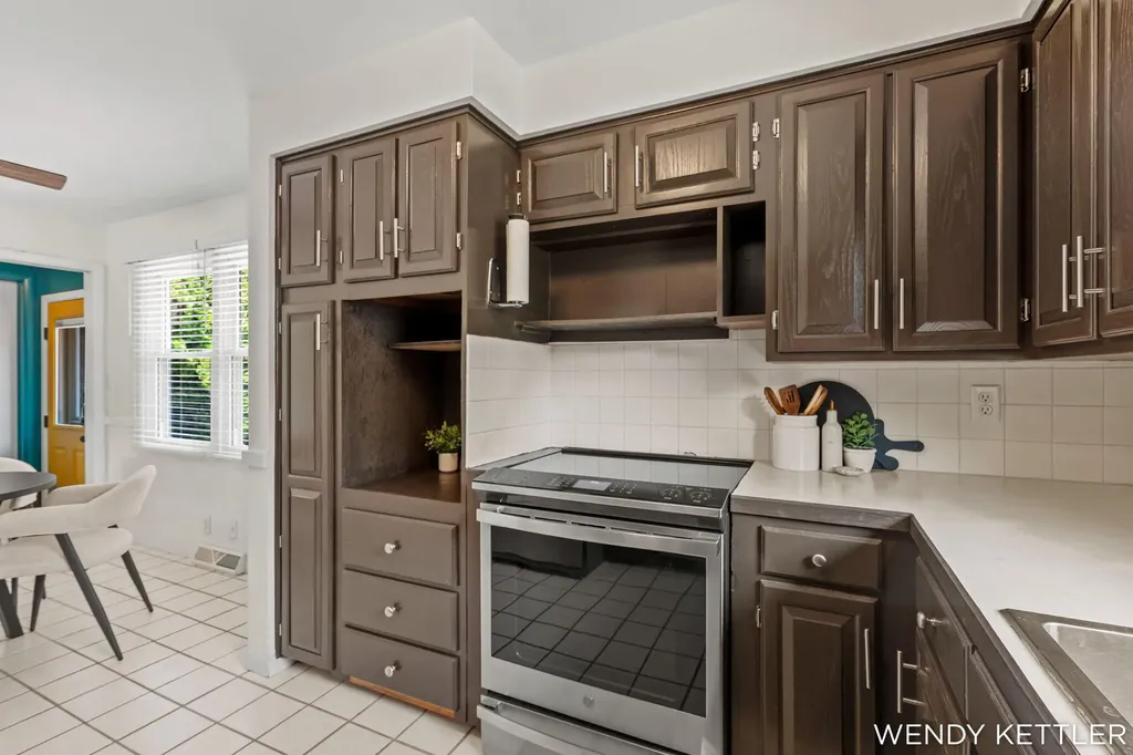 3404 Fuller Avenue SE Grand Rapids City MI 49508
