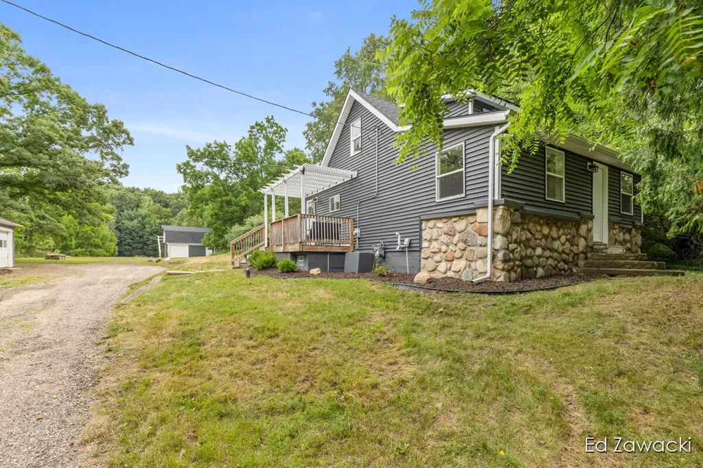 6691 Cannonsburg Road NE Cannon Township MI 49306