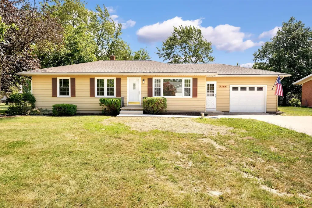1244 Hillcrest Drive Dorr Township MI 49348