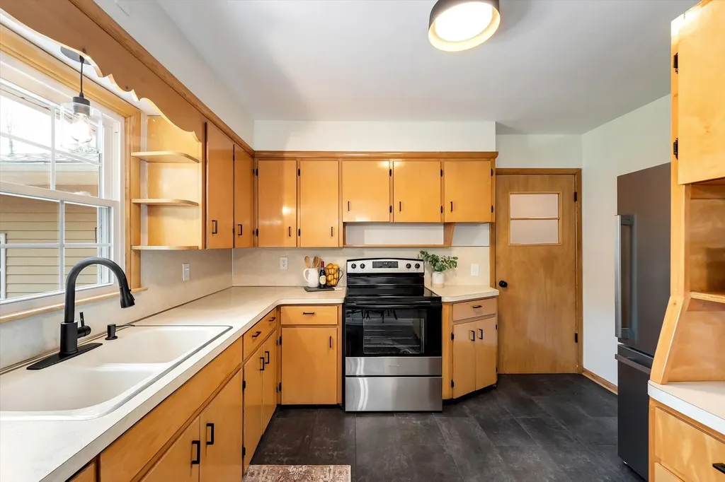 1244 Hillcrest Drive Dorr Township MI 49348