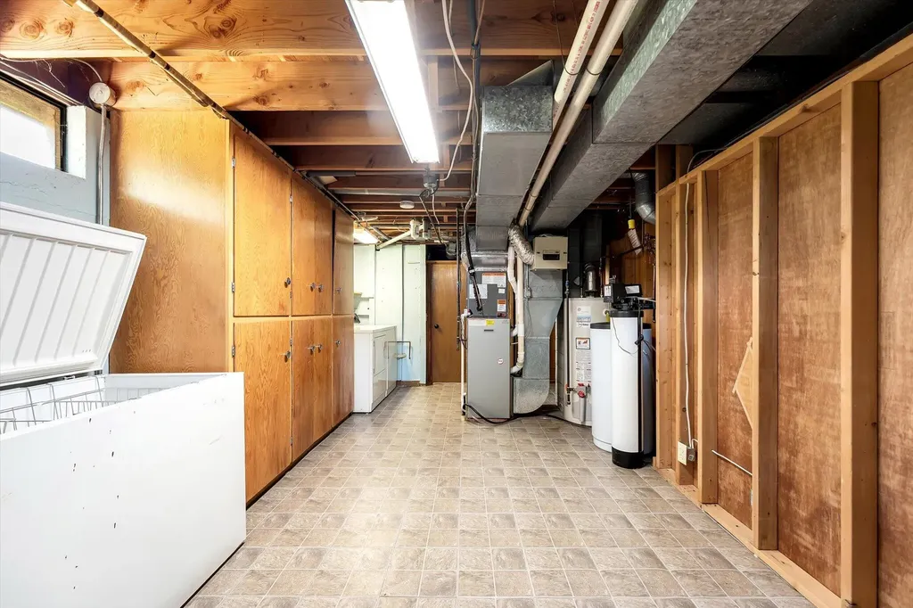 1244 Hillcrest Drive Dorr Township MI 49348