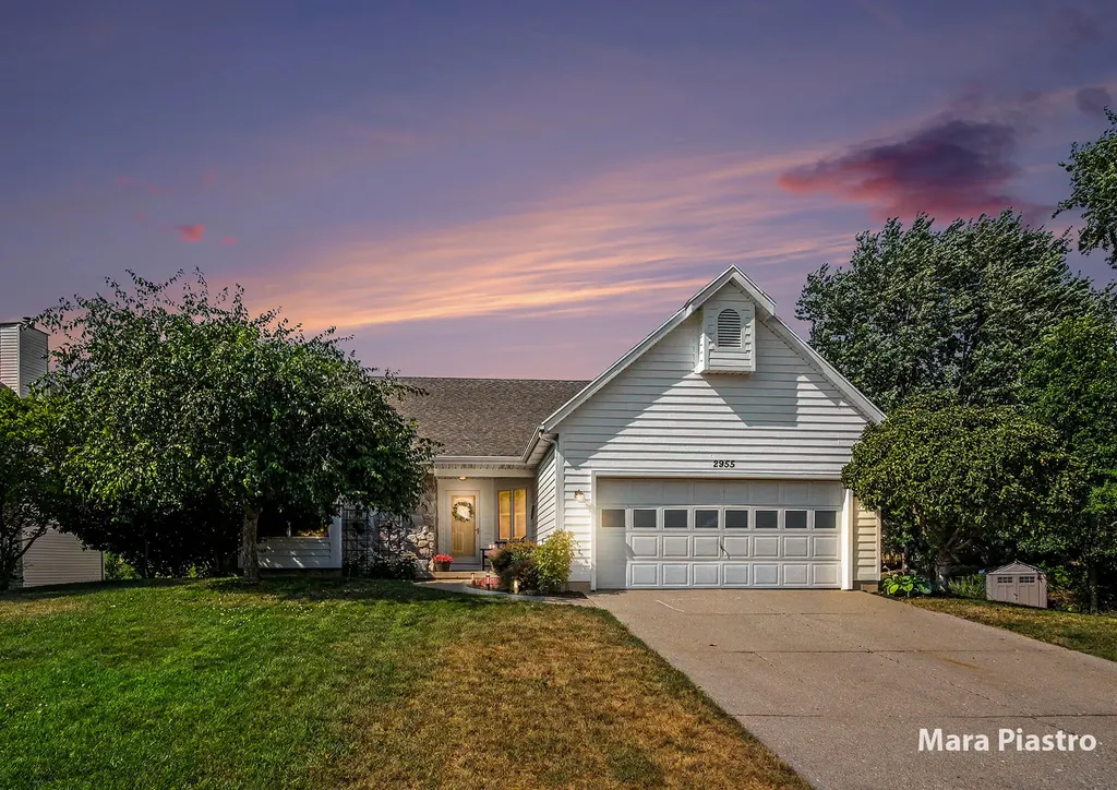 2955 Wildflower Lane SE Kentwood City MI 49512