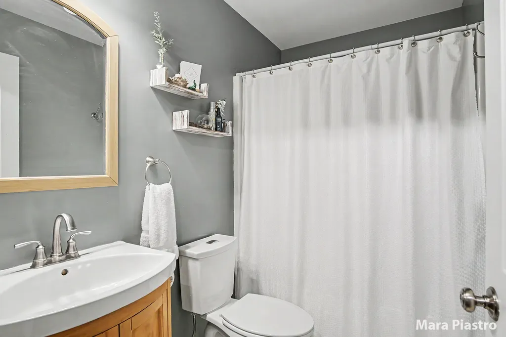 2955 Wildflower Lane SE Kentwood City MI 49512
