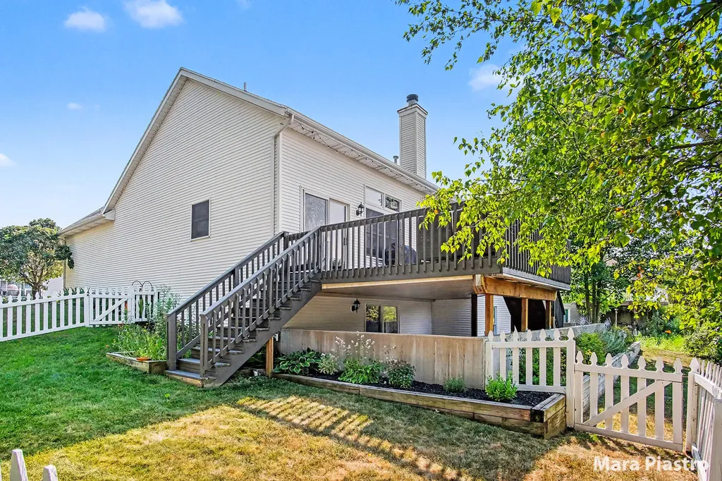 2955 Wildflower Lane SE Kentwood City MI 49512