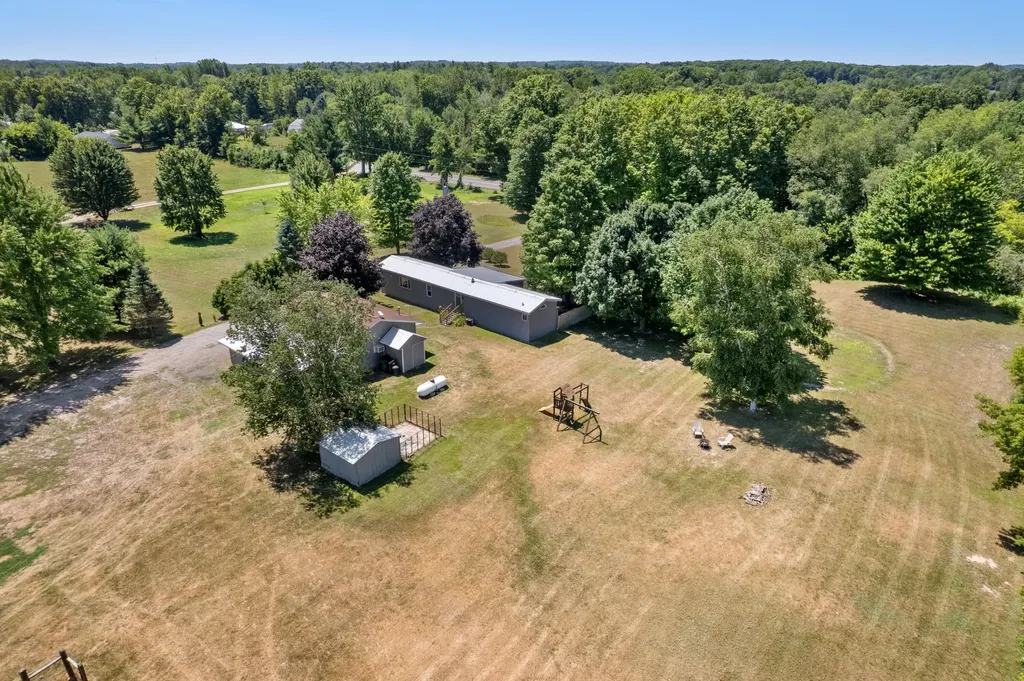 16350 Cedar Springs Avenue NE Nelson Township MI 49343