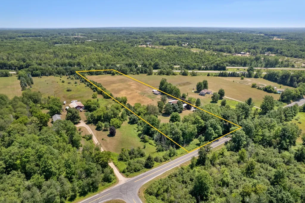 16350 Cedar Springs Avenue NE Nelson Township MI 49343