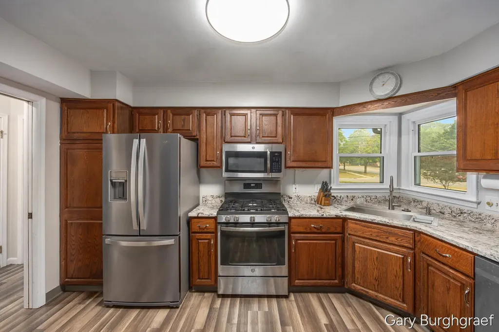 3026 Burton Street SE Grand Rapids City MI 49546