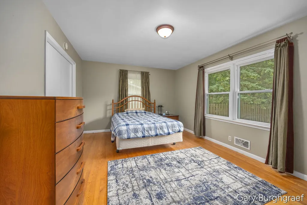 3026 Burton Street SE Grand Rapids City MI 49546
