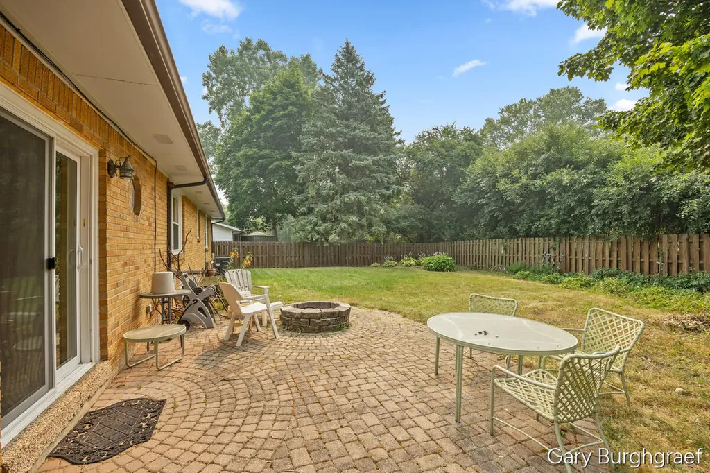 3026 Burton Street SE Grand Rapids City MI 49546