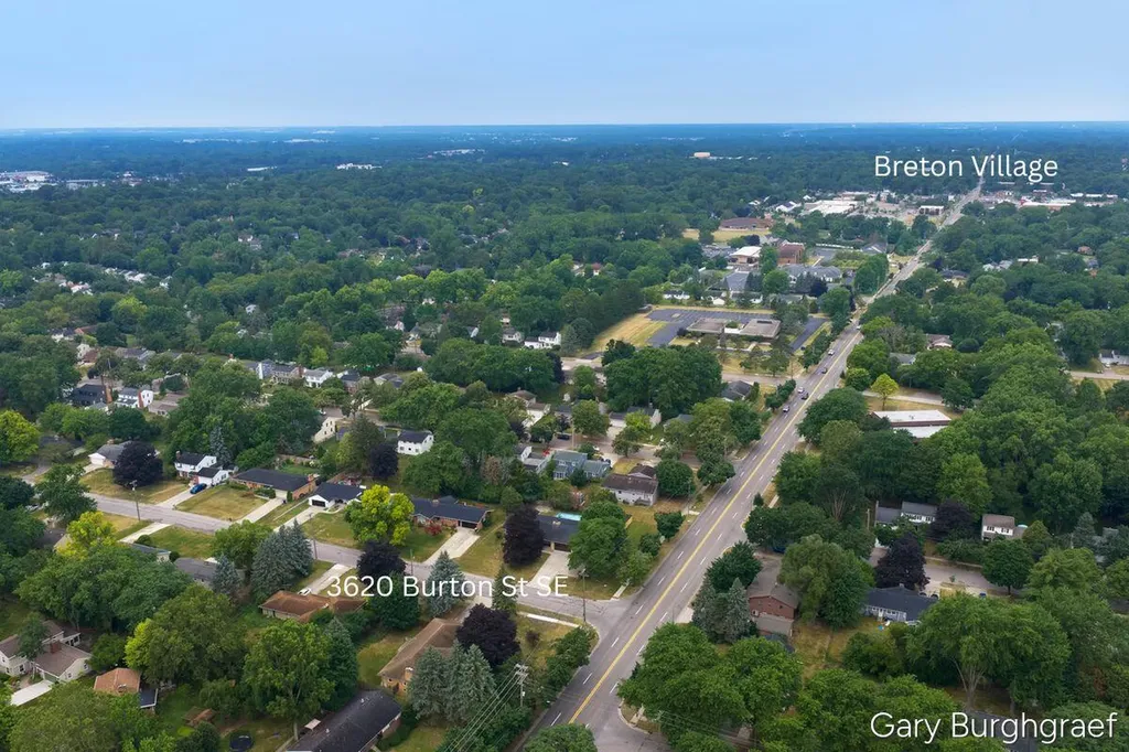 3026 Burton Street SE Grand Rapids City MI 49546