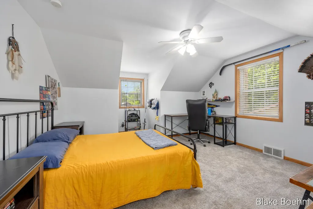 118 Lauderdale Avenue NE Grand Rapids Charter Township MI 49546