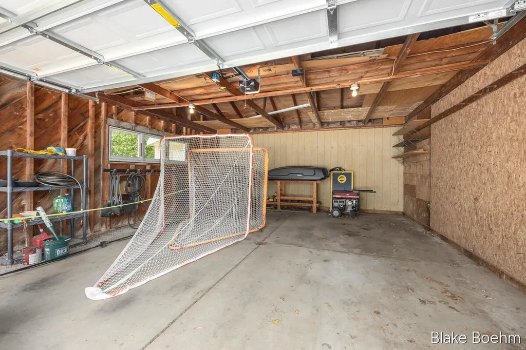 118 Lauderdale Avenue NE Grand Rapids Charter Township MI 49546