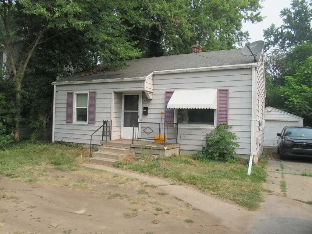 1507 Leonard Street NE Grand Rapids City MI 49505