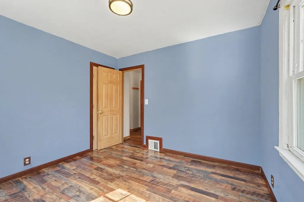 1531 Edward Avenue SE Grand Rapids City MI 49507
