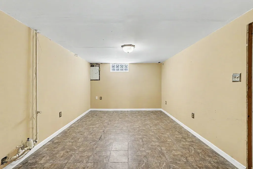 1531 Edward Avenue SE Grand Rapids City MI 49507