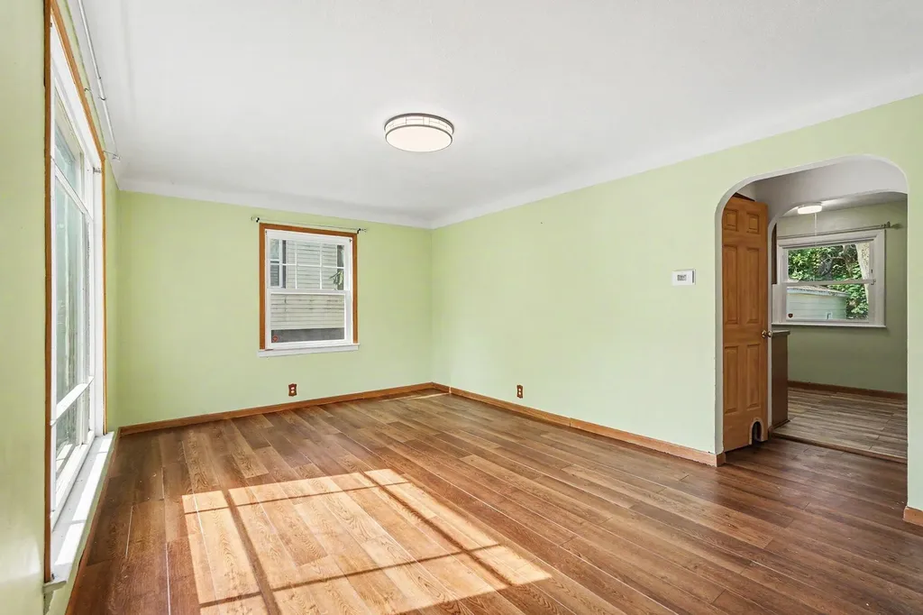 1531 Edward Avenue SE Grand Rapids City MI 49507