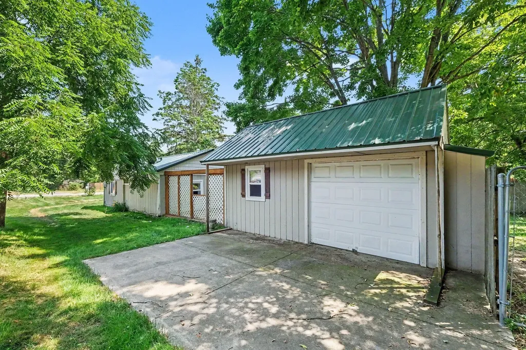 155 N 5th Street NE Cedar Springs City MI 49319