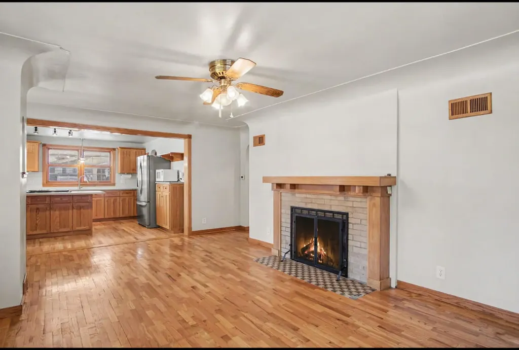 1017 Pearl Street Belding City MI 48809