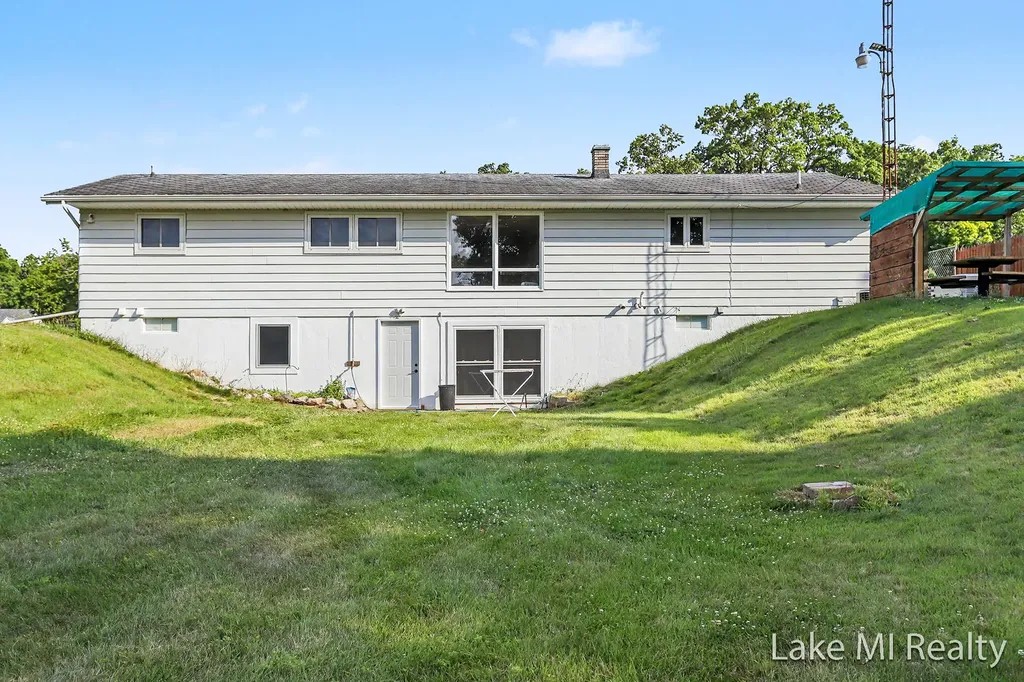 24065 M-78 Pennfield Charter Township MI 49017