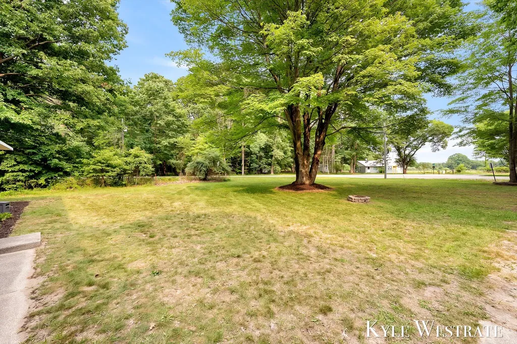 2841 W 92nd Garfield Township MI 49337