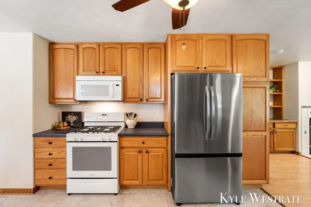 2841 W 92nd Garfield Township MI 49337