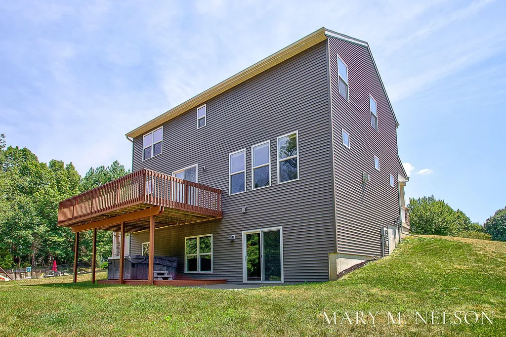 4621 Hidden Highland Drive NE Plainfield Charter Township MI 49341