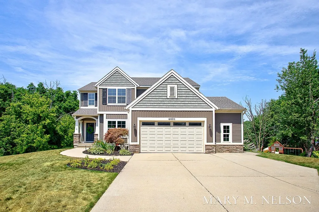 4621 Hidden Highland Drive NE Plainfield Charter Township MI 49341