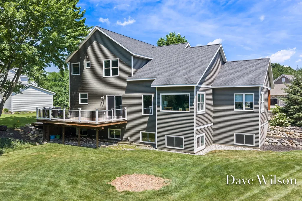 6699 Summer Meadows Drive NE Cannon Township MI 49341