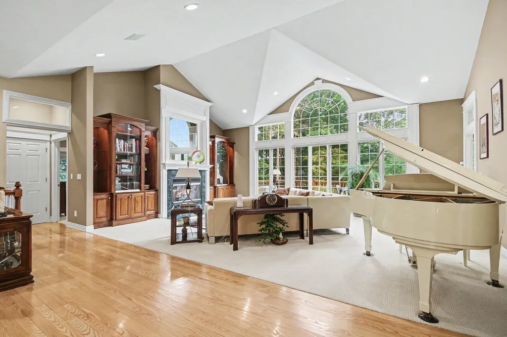 4959 Dun Robin Drive NE Cannon Township MI 49306