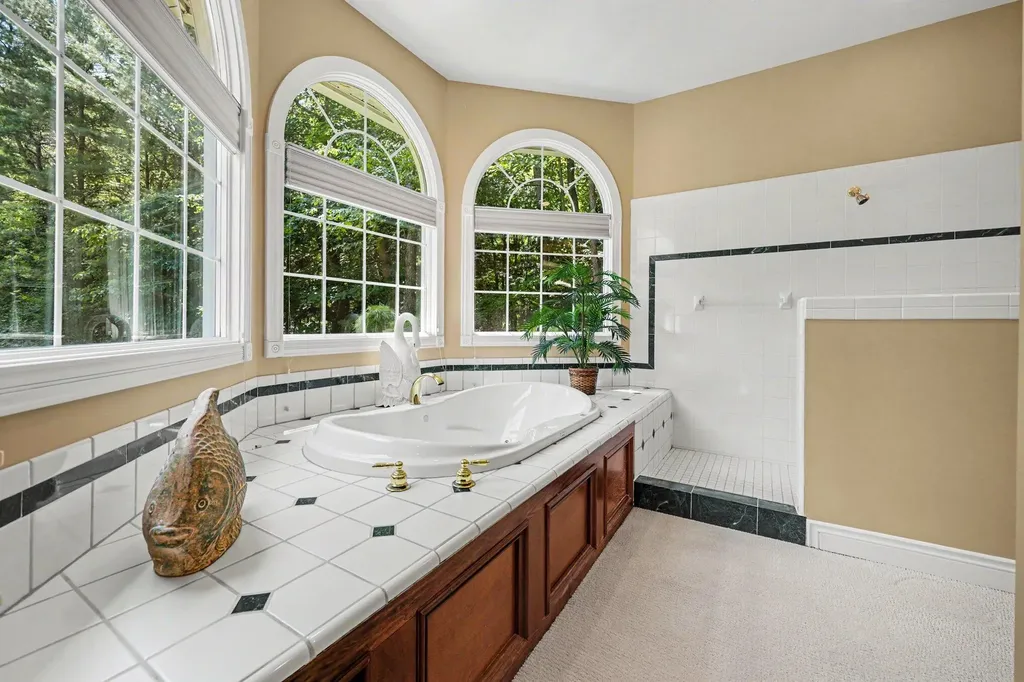 4959 NE Dun Robin Drive NE Cannon Township MI 49306