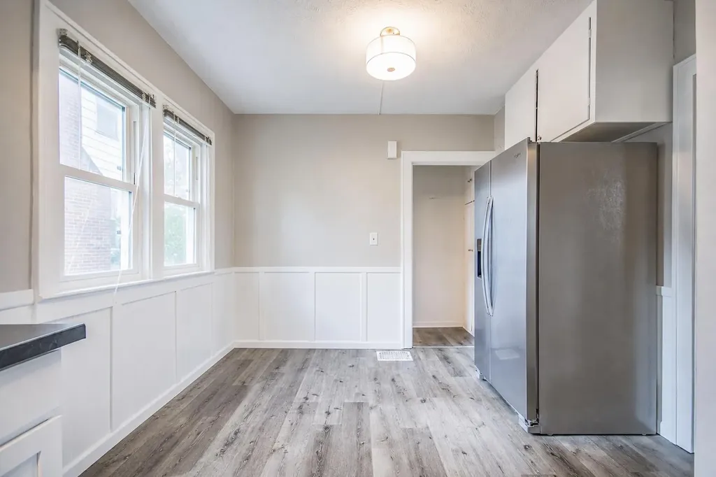 1229 Dickinson Street SE Grand Rapids City MI 49507
