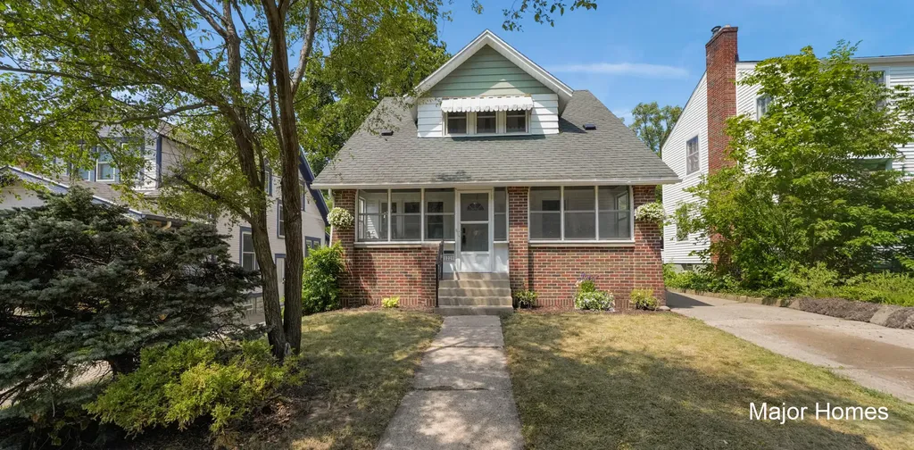 1229 Dickinson Street SE Grand Rapids City MI 49507