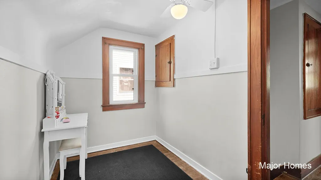 1229 Dickinson Street SE Grand Rapids City MI 49507