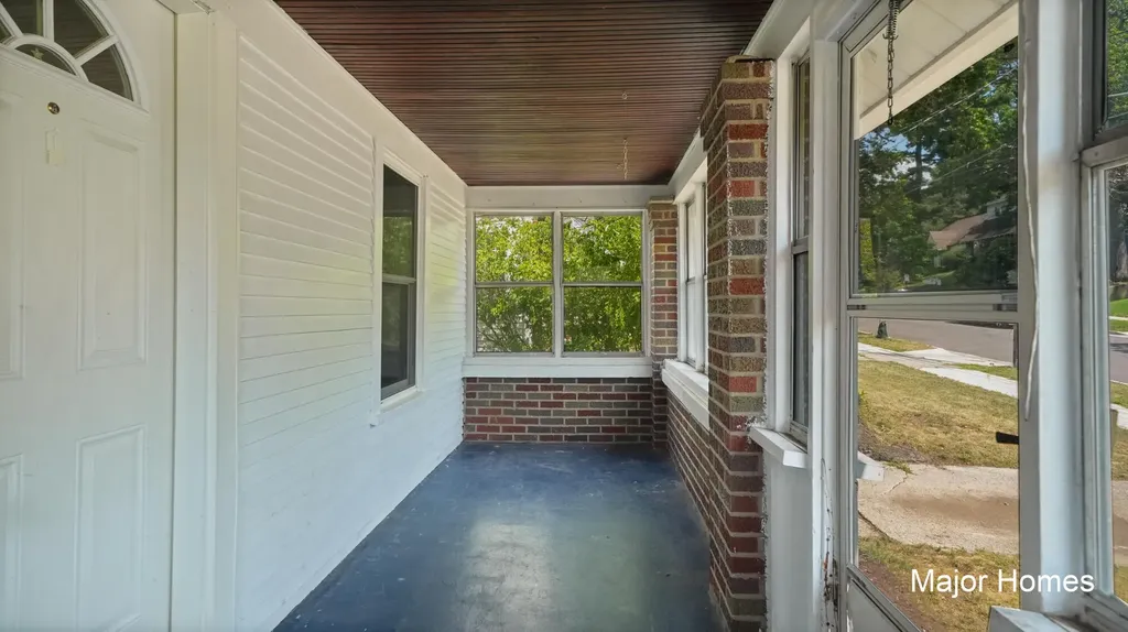 1229 Dickinson Street SE Grand Rapids City MI 49507