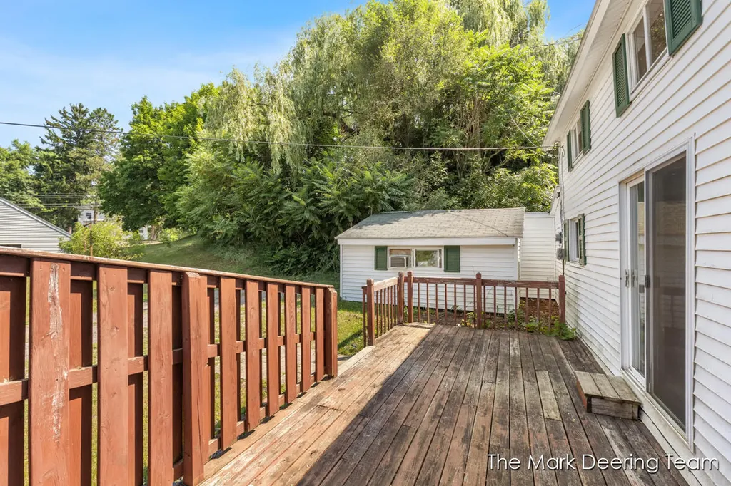 522 Ionia Street Belding City MI 48809
