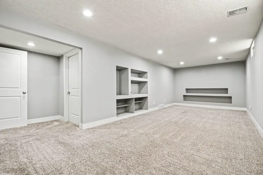 4673 Flying Eagle Drive SE Kentwood City MI 49548